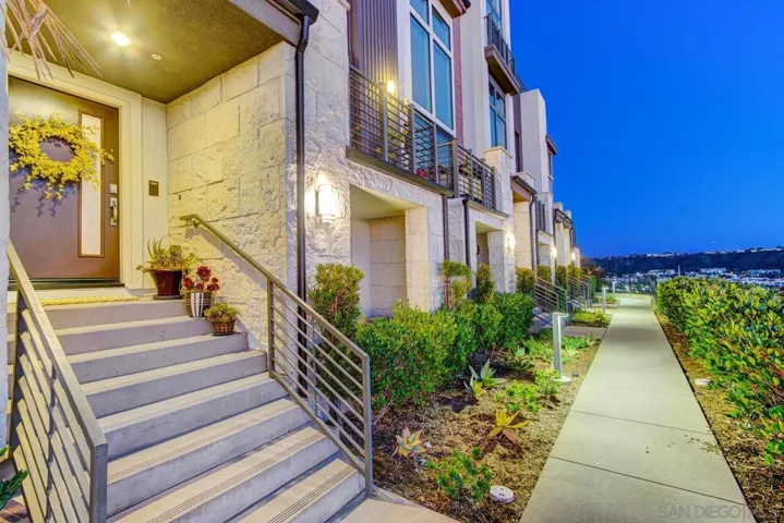 8303 Distinctive Dr, San Diego, California 92108