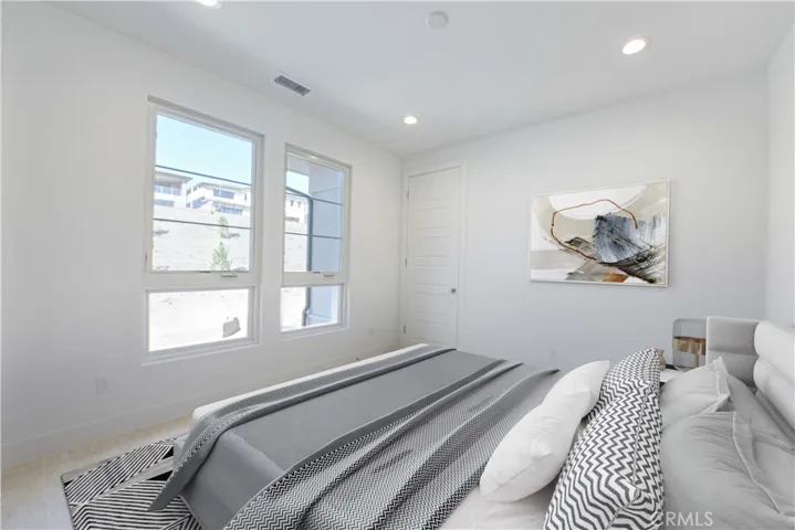 11812 N Hillsborough Lane, Porter Ranch, California 91326