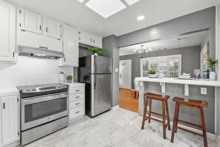 937 Bidwell Avenue, Sunnyvale, California 94086