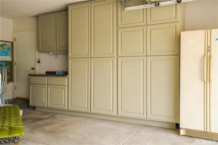 custom cabinets in garage