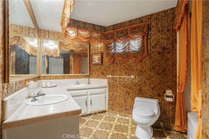 2530 E Cameron Avenue, West Covina, California 91791