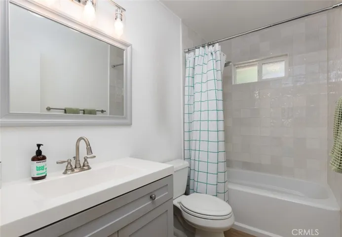 926 Park Villa Place, Escondido, California 92025