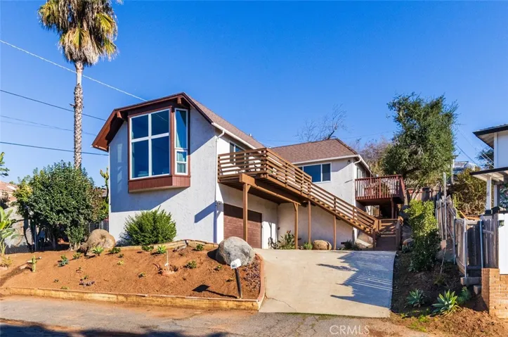 926 Park Villa Place, Escondido, California 92025