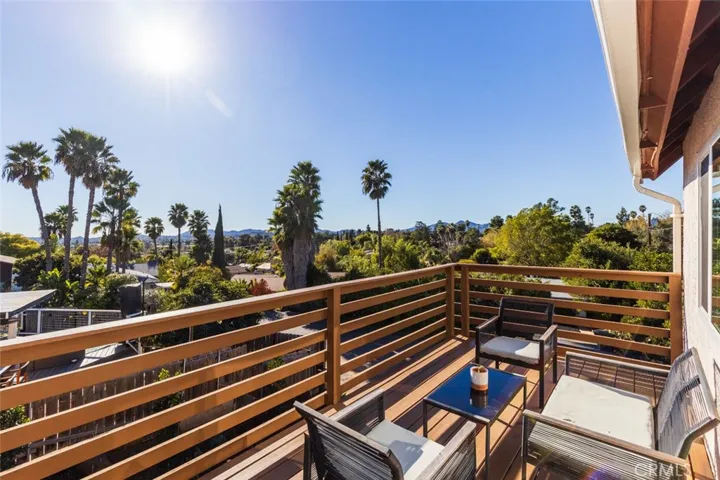 926 Park Villa Place, Escondido, California 92025