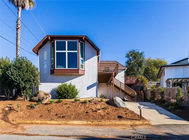 926 Park Villa Place, Escondido, California 92025