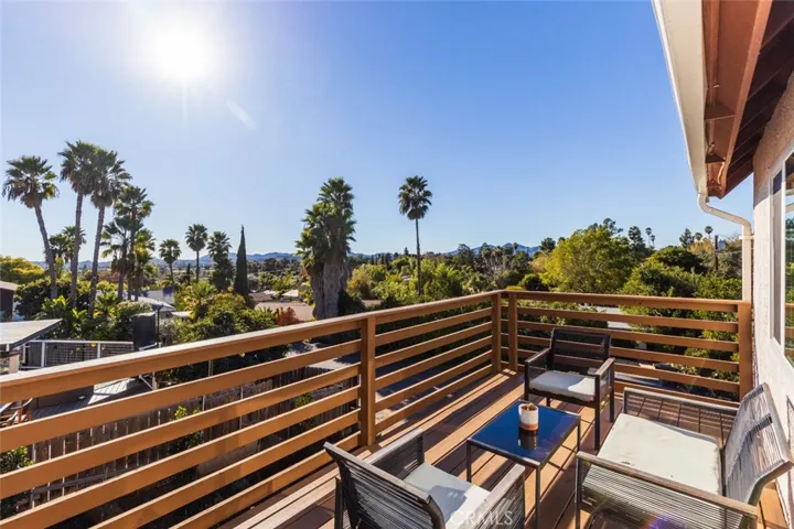 926 Park Villa Place, Escondido, California 92025