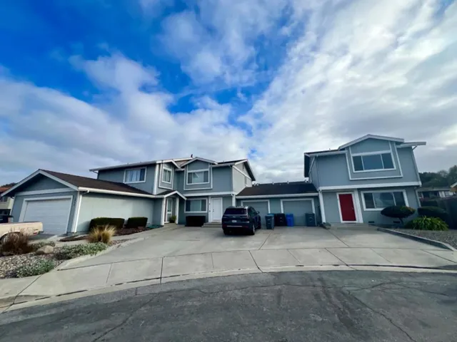 1050 Apple Court, Hollister, California 95023