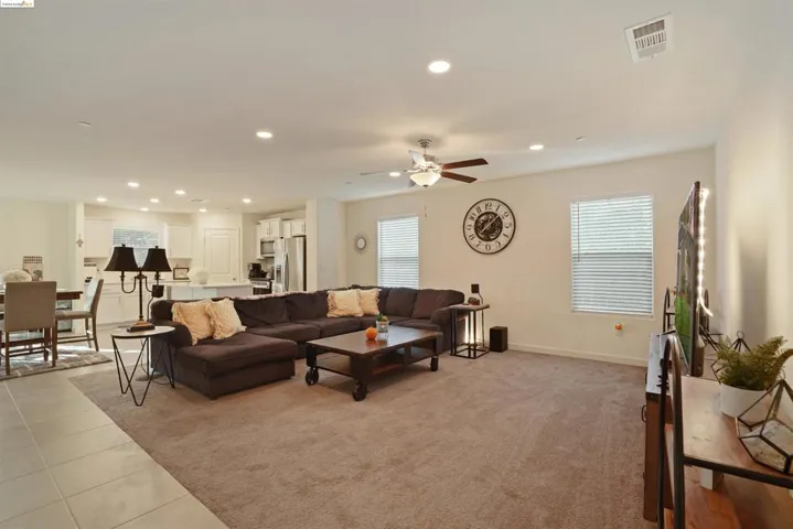 453 Stein Way, Waterford, California 95386-9551