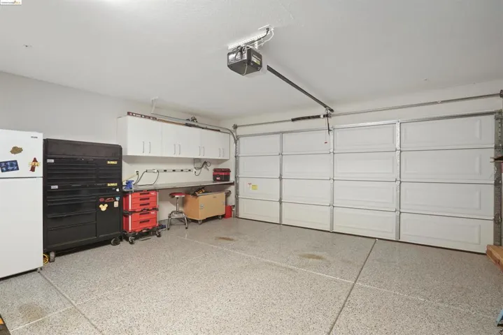 453 Stein Way, Waterford, California 95386-9551