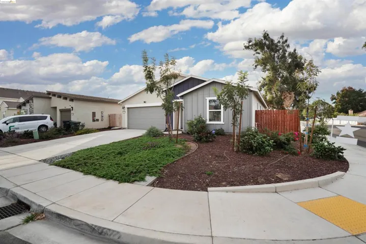 453 Stein Way, Waterford, California 95386-9551
