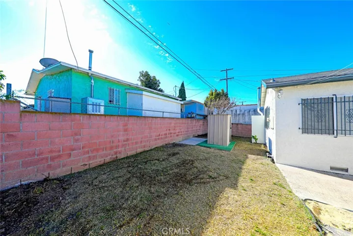 530 W 105th Street, Los Angeles, California 90044