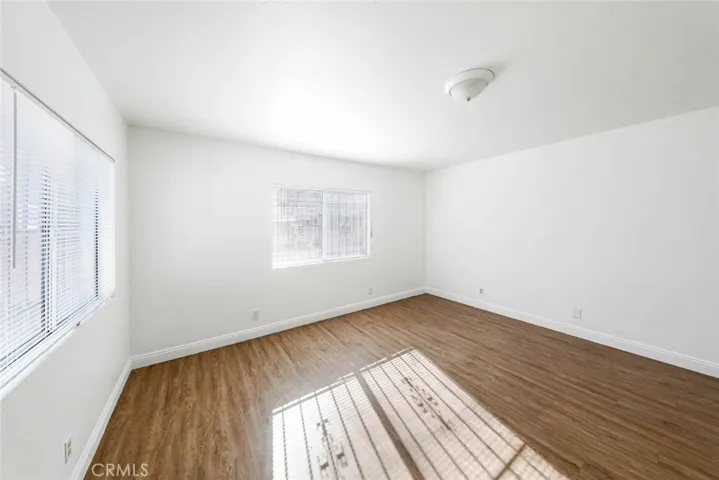 530 W 105th Street, Los Angeles, California 90044