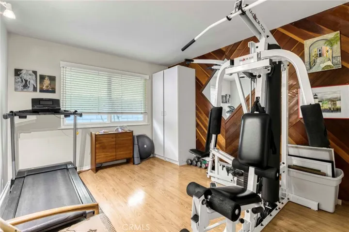21701 Ambar Drive, Woodland Hills, California 91364