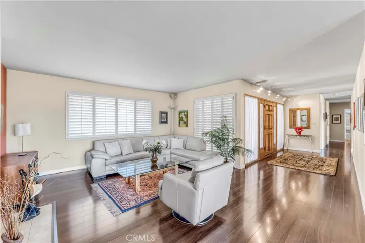 21701 Ambar Drive, Woodland Hills, California 91364