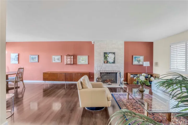21701 Ambar Drive, Woodland Hills, California 91364
