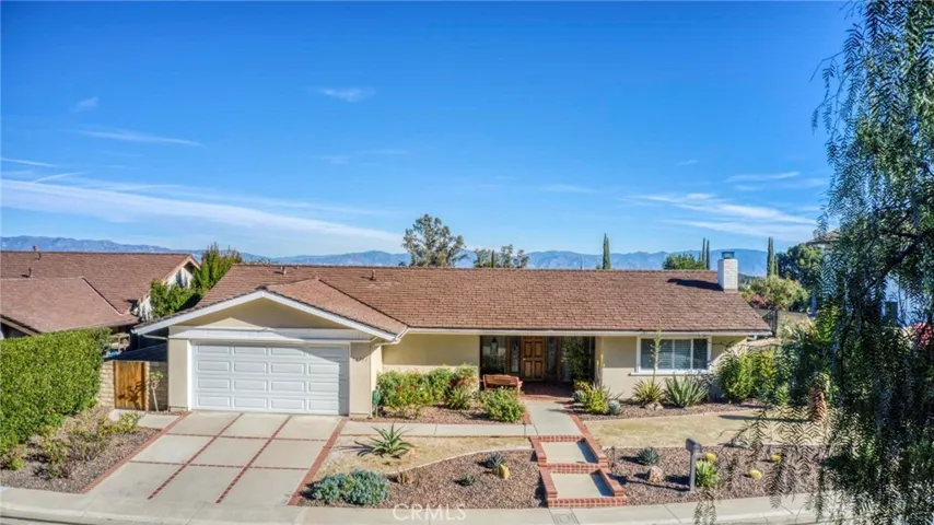 21701 Ambar Drive, Woodland Hills, California 91364