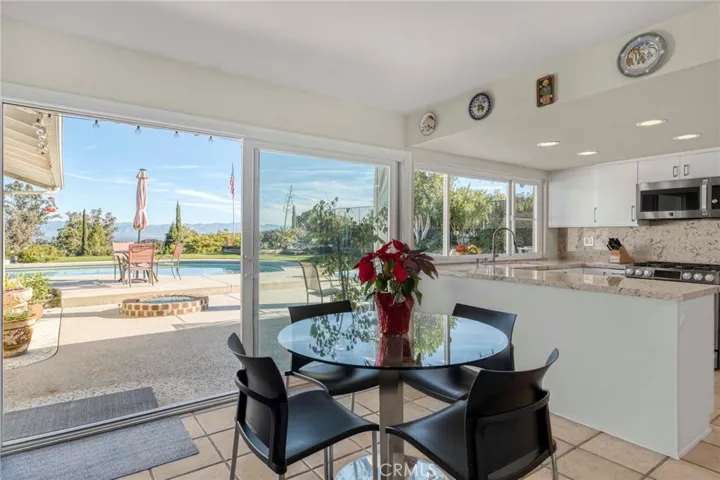 21701 Ambar Drive, Woodland Hills, California 91364