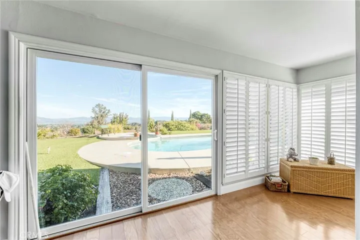 21701 Ambar Drive, Woodland Hills, California 91364