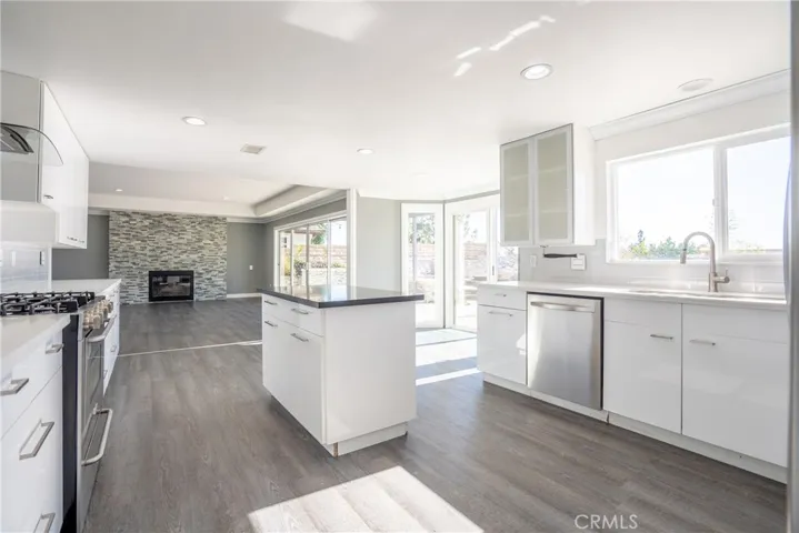18328 Hampton Court, Porter Ranch, California 91326