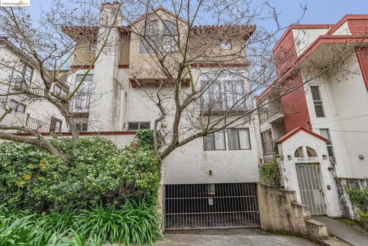 2572 Virginia Street Unit 5, Berkeley, California 94709