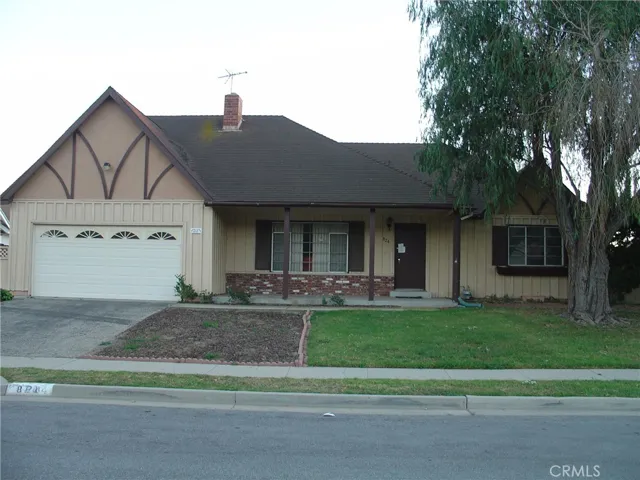 824 Merced Drive, Camarillo, California 93010