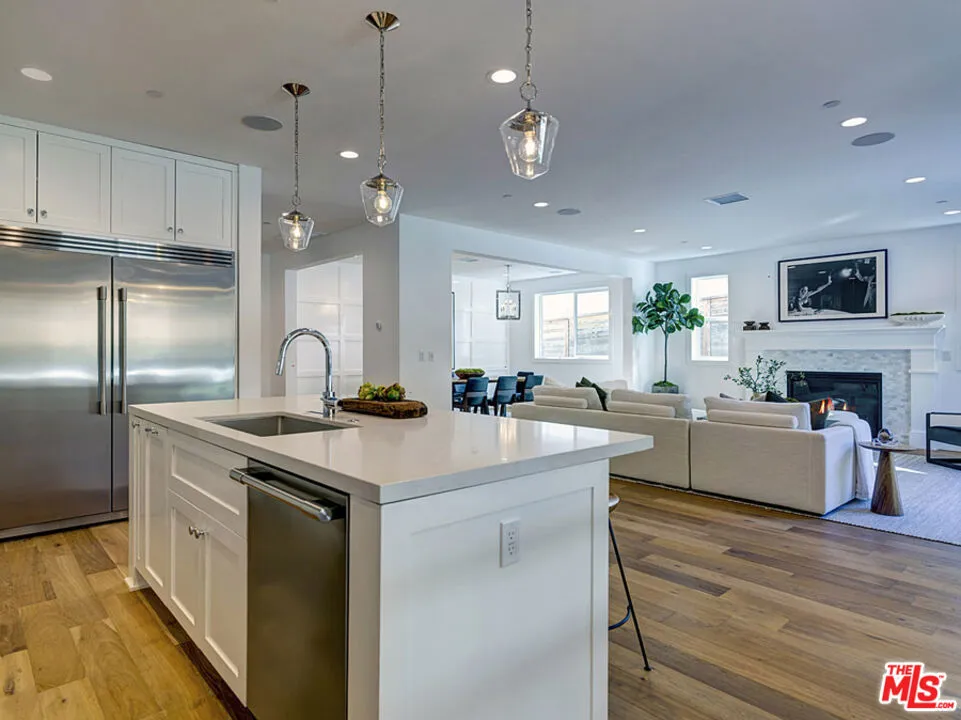4747 Ambrose Avenue, Los Angeles, California 90027 home-pic-10