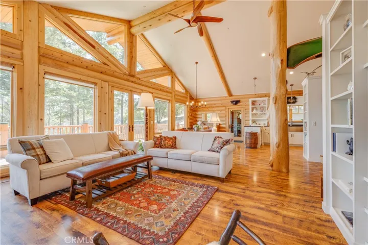 14976 Coutolenc Road, Magalia, California 95954