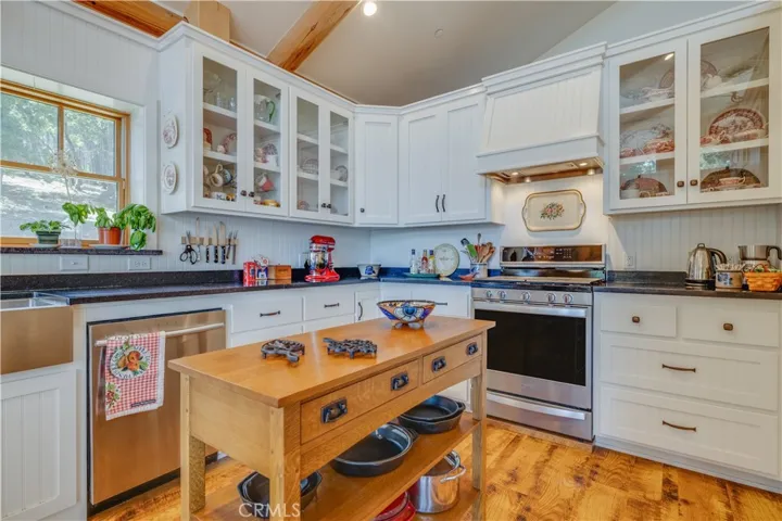 14976 Coutolenc Road, Magalia, California 95954