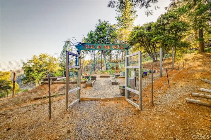 14976 Coutolenc Road, Magalia, California 95954
