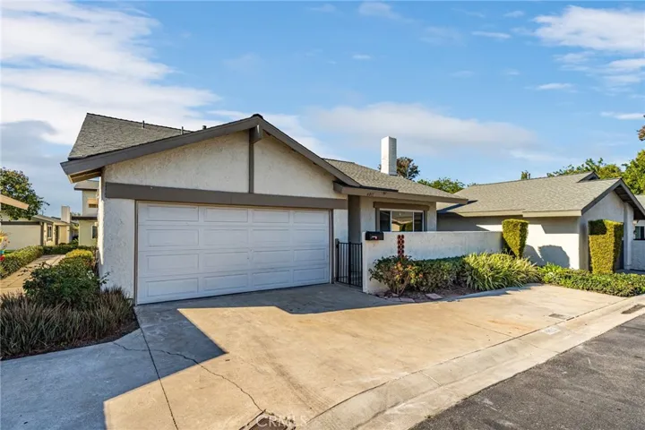 6811 Rocky Grove Court 14, Yorba Linda, California 92886