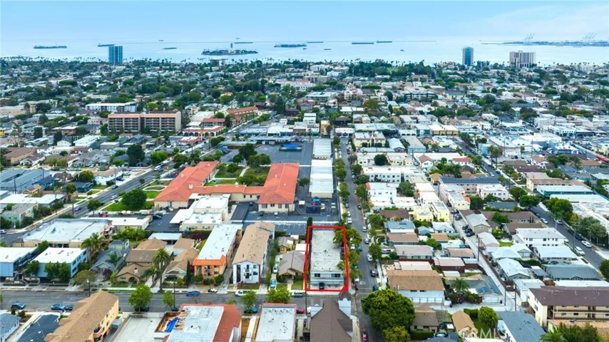 2200 E 6th Street, Long Beach, California 90814