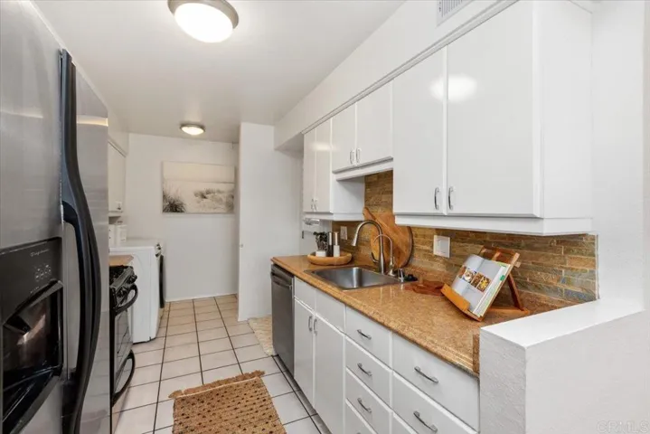 14133 Tarzana Road, Poway, California 92064