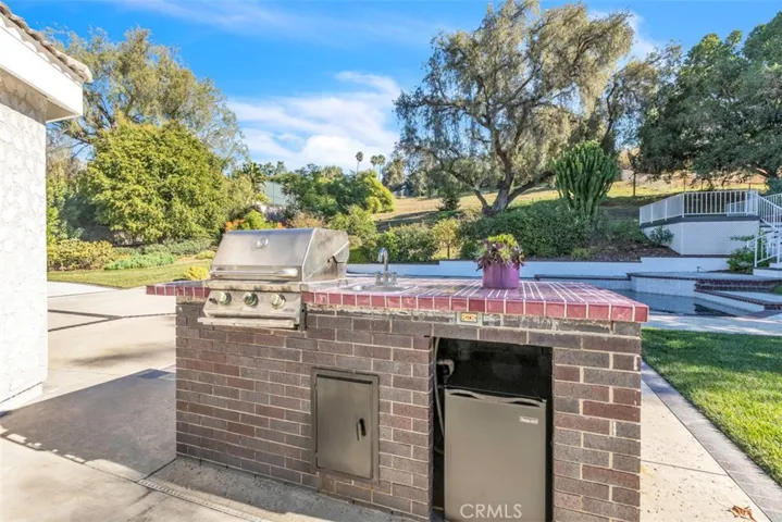 1210 Encinas Drive, La Habra Heights, California 90631