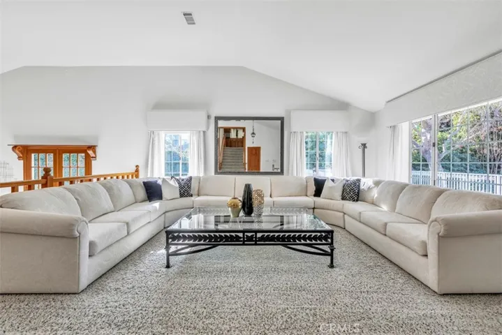1210 Encinas Drive, La Habra Heights, California 90631