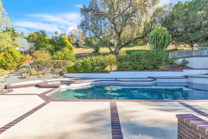 1210 Encinas Drive, La Habra Heights, California 90631