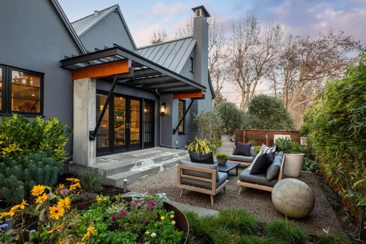 2070 Waverley Street, Palo Alto, California 94301