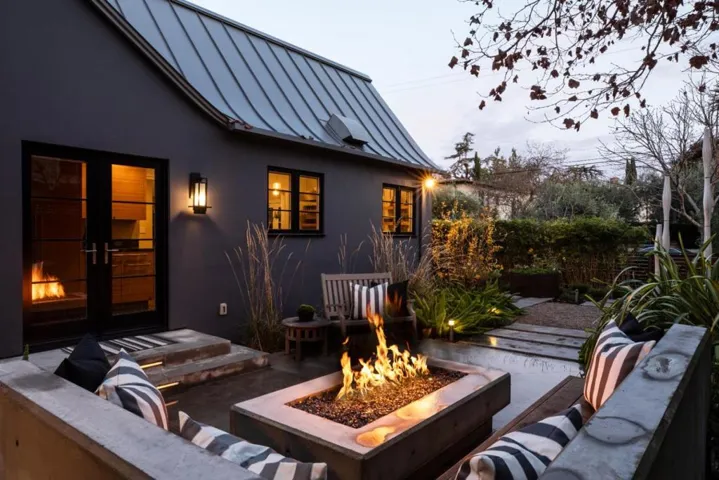 2070 Waverley Street, Palo Alto, California 94301
