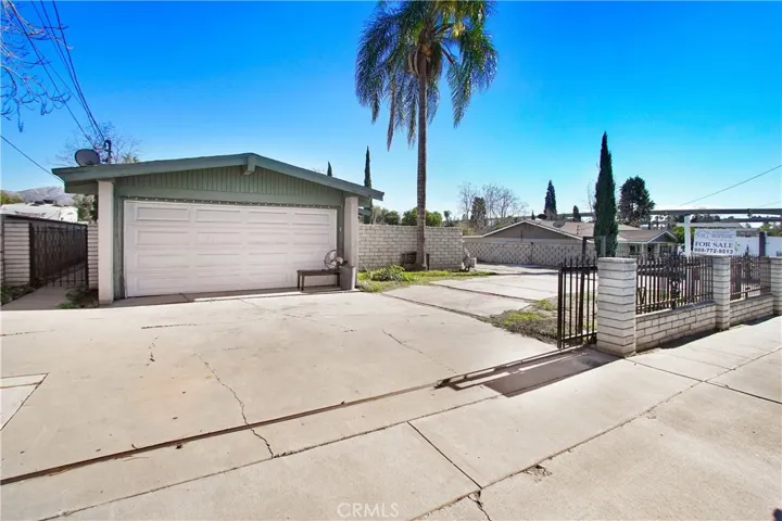 1624 E La Cadena Drive, Riverside, California 92507