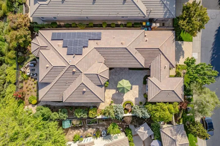 6035 Southerness Drive, El Dorado Hills, California 95762