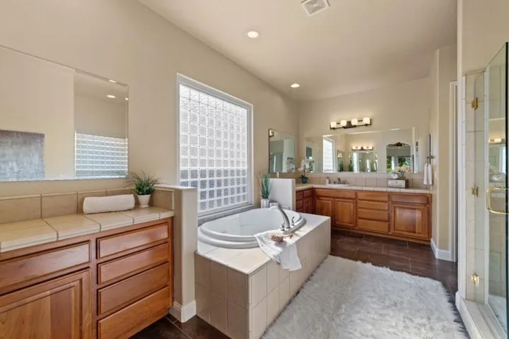 6035 Southerness Drive, El Dorado Hills, California 95762