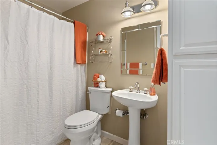 2nd floor guest bath