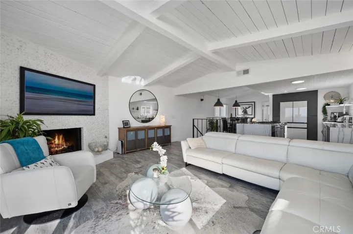 883 Santa Ana Street, Laguna Beach, California 92651