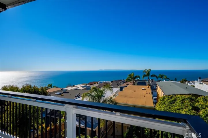 883 Santa Ana Street, Laguna Beach, California 92651
