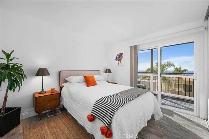 883 Santa Ana Street, Laguna Beach, California 92651