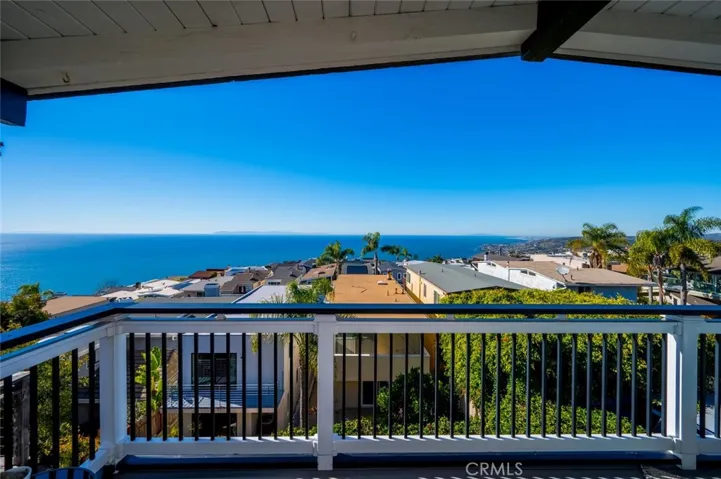 883 Santa Ana Street, Laguna Beach, California 92651