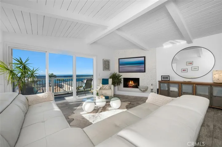 883 Santa Ana Street, Laguna Beach, California 92651