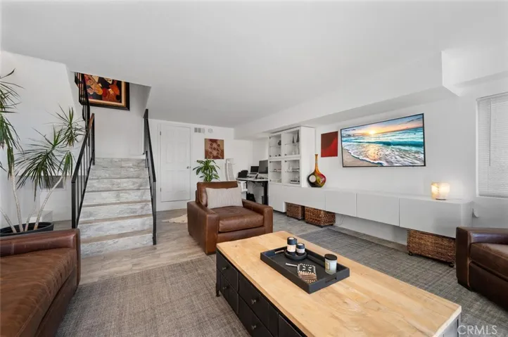 883 Santa Ana Street, Laguna Beach, California 92651