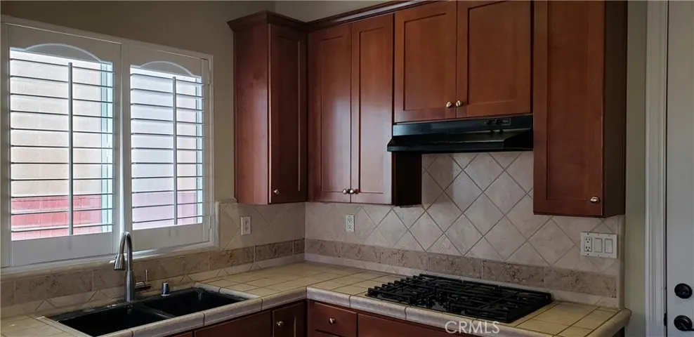 16602 Jasmine Street, Victorville, California 92395