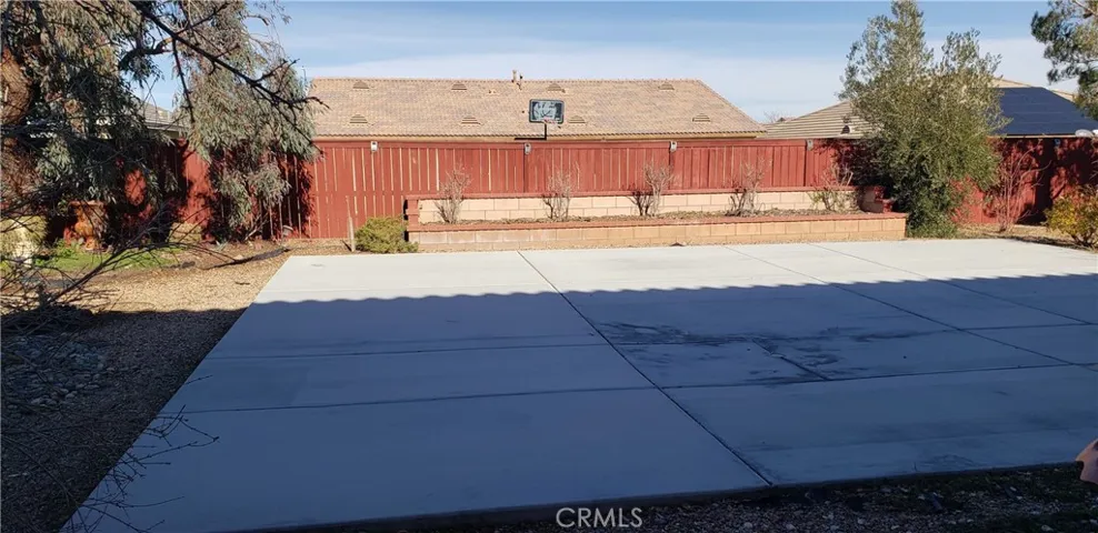 16602 Jasmine Street, Victorville, California 92395