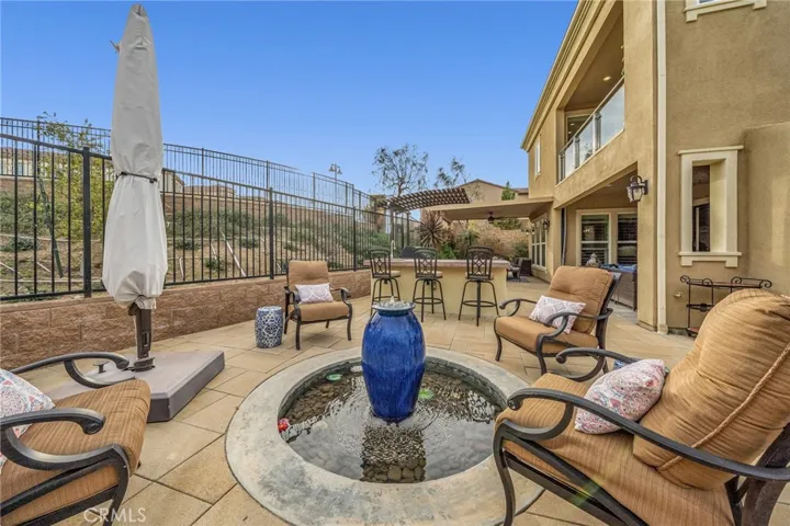 12050 N Gabriela Court, Northridge, California 91326